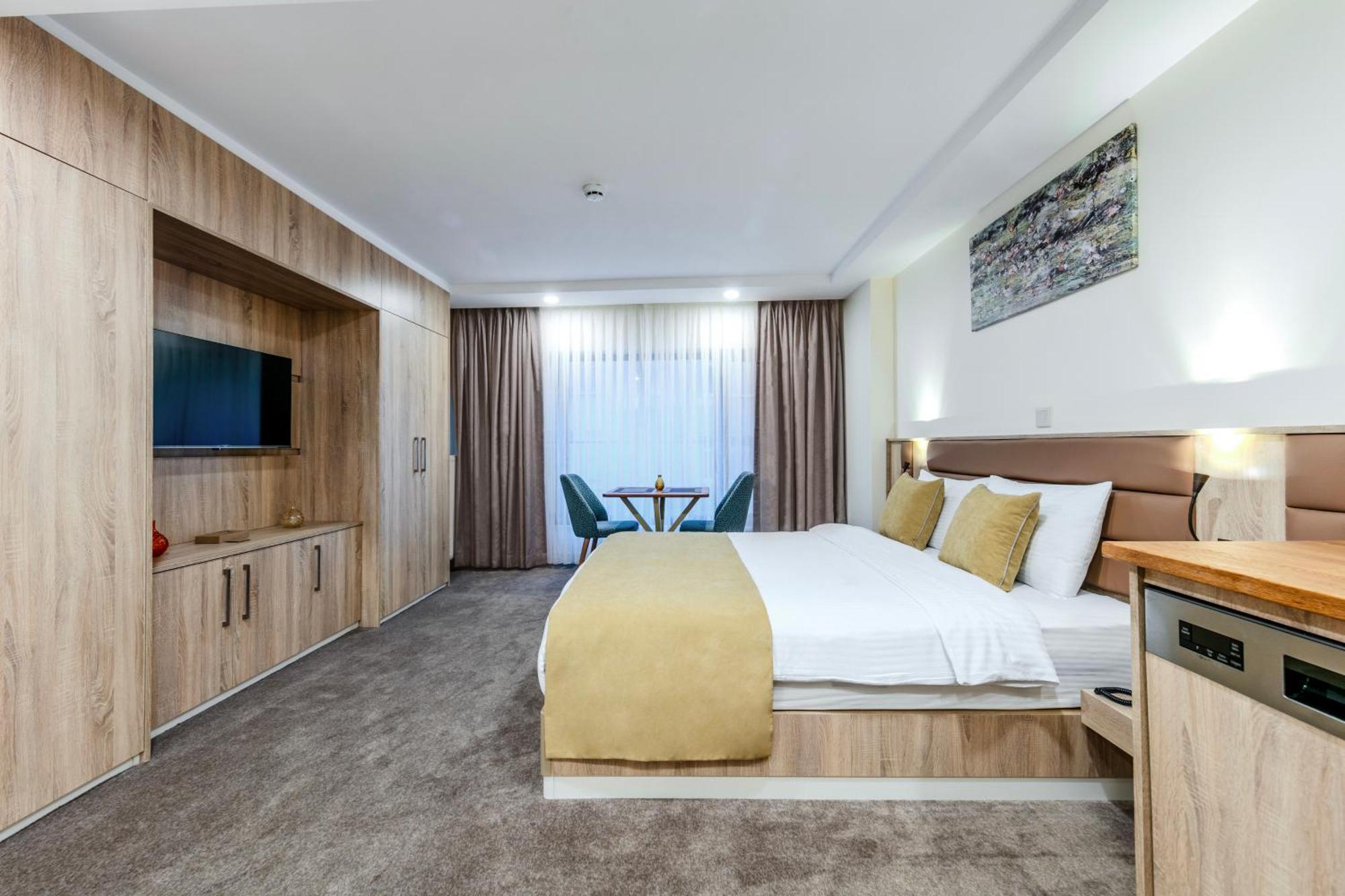 Roys & 4* İstanbul