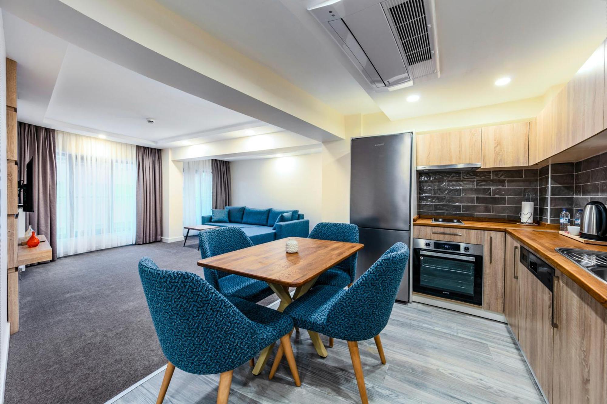 Roys & 4* İstanbul