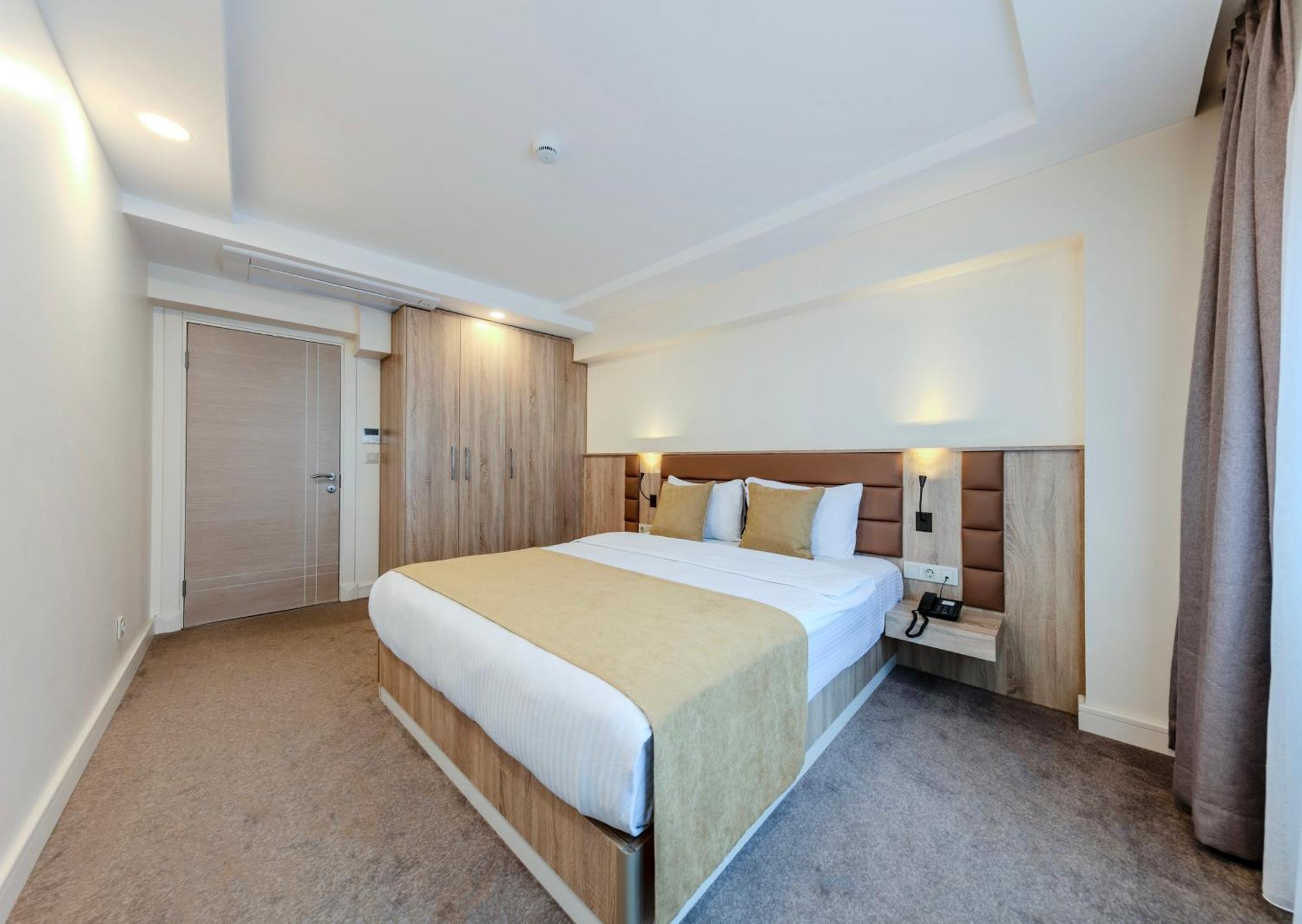 Otel Roys &
