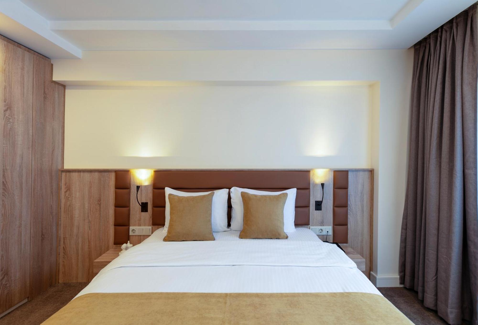 Roys & 4* İstanbul