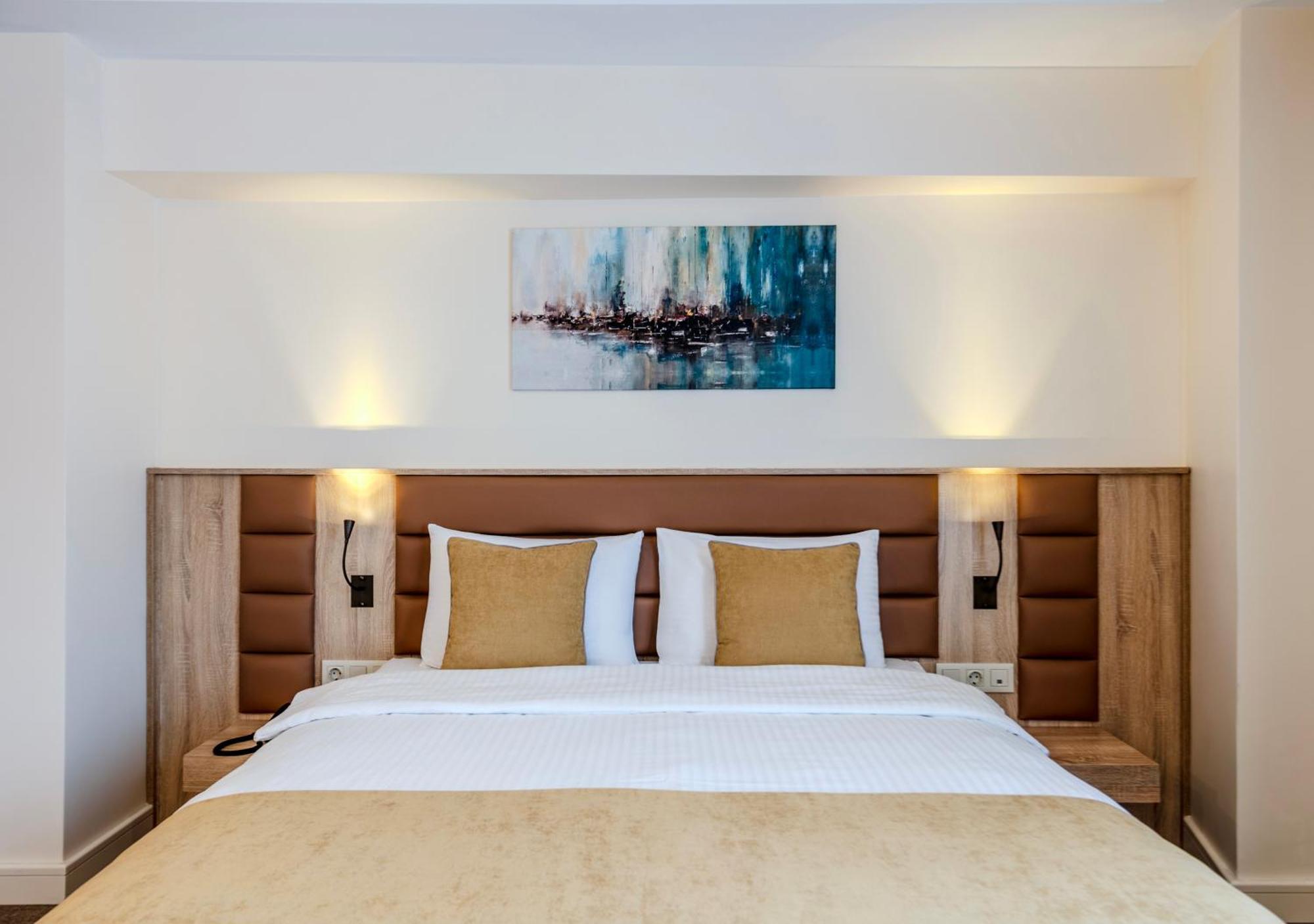 Roys & 4* İstanbul