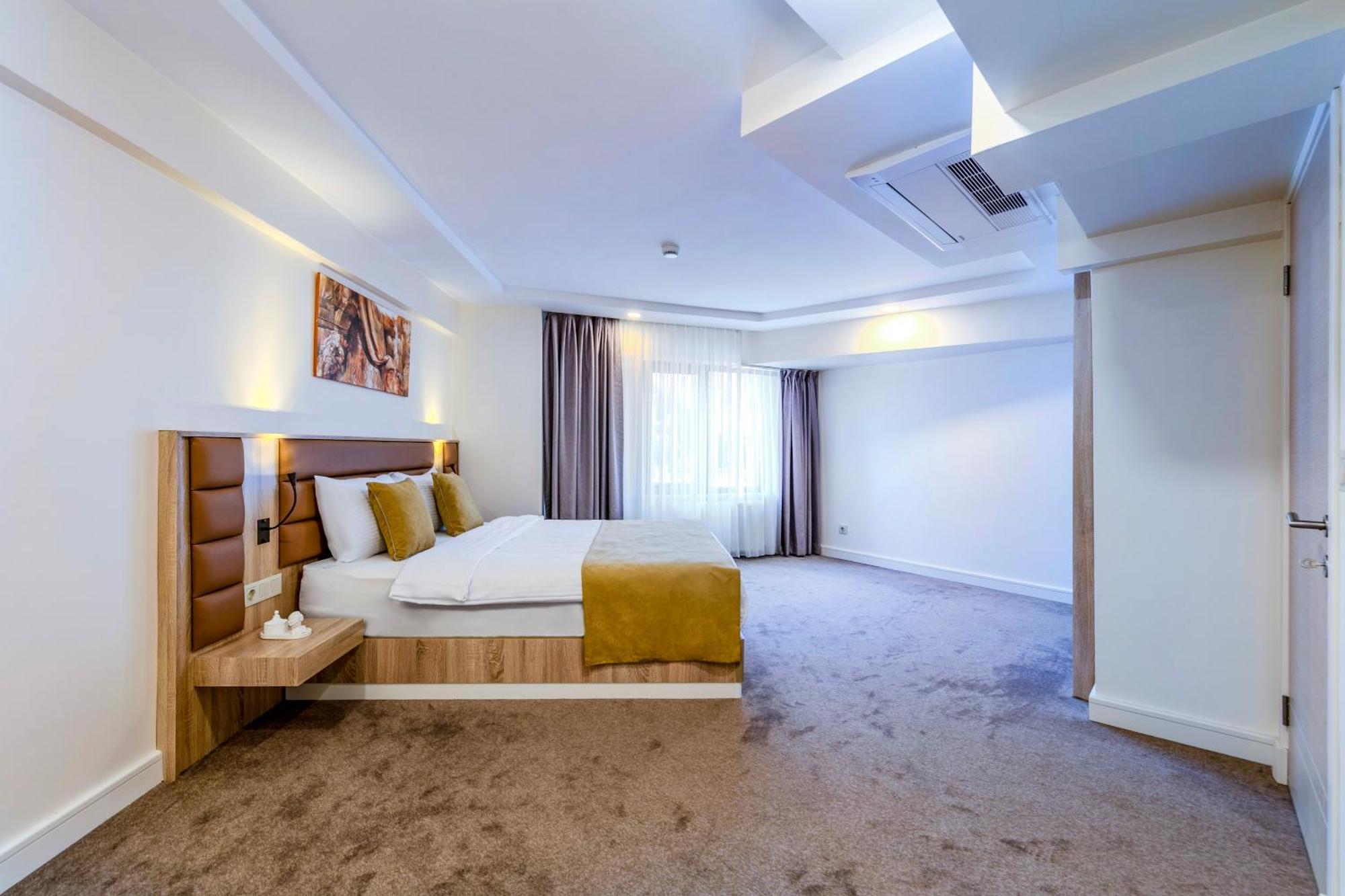 Otel Roys & İstanbul